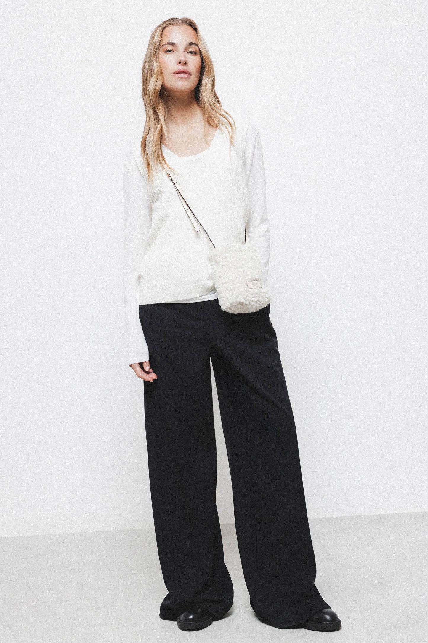 Gilet in maglia strutturata con scollo a V