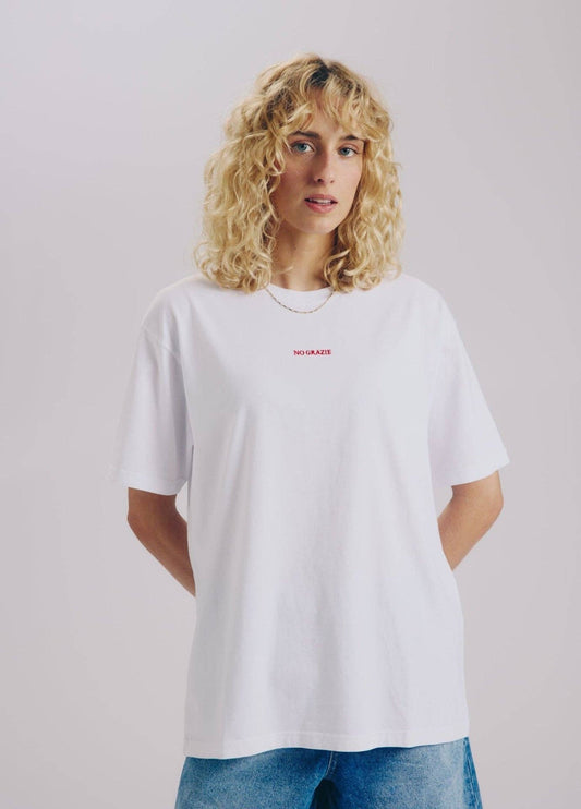 T-shirt bianca con ricamo “No Grazie”