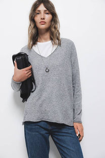 Maglione in maglia rasata con scollo a V