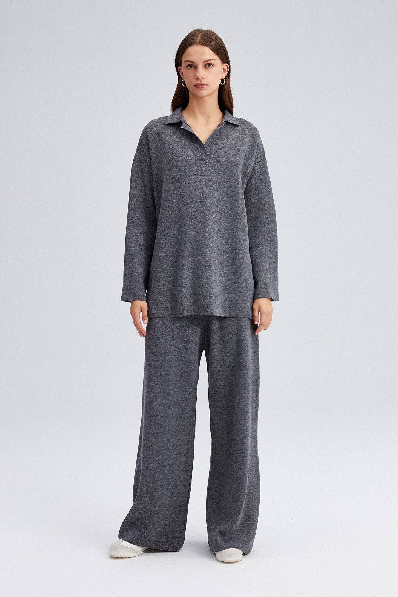 Set tunica e pantaloni in maglia con colletto
