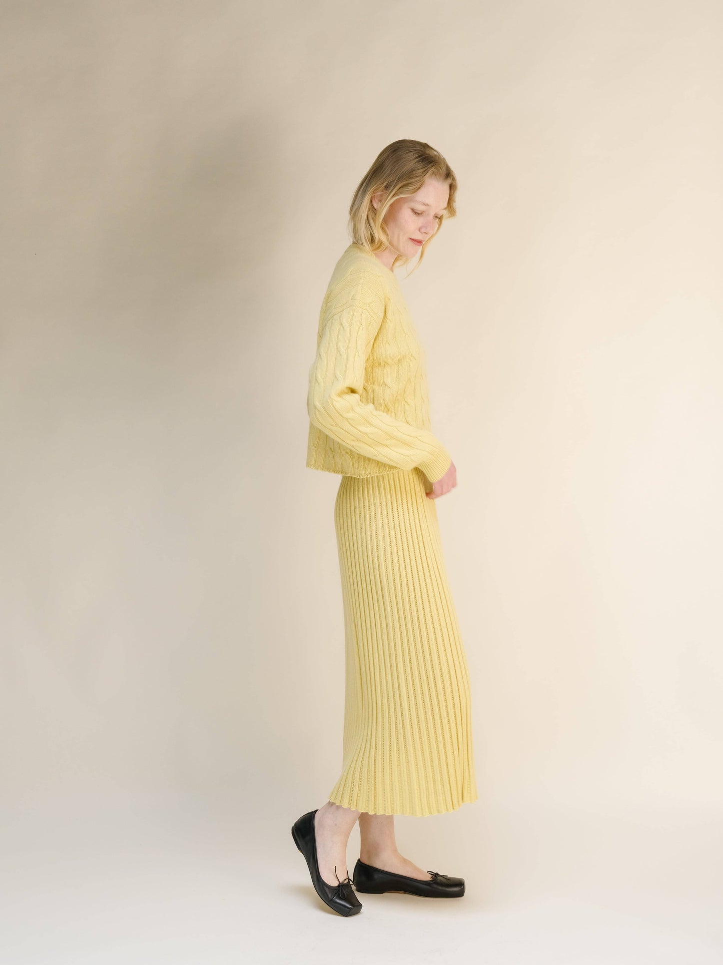 Maglione corto a trecce in misto cashmere girocollo