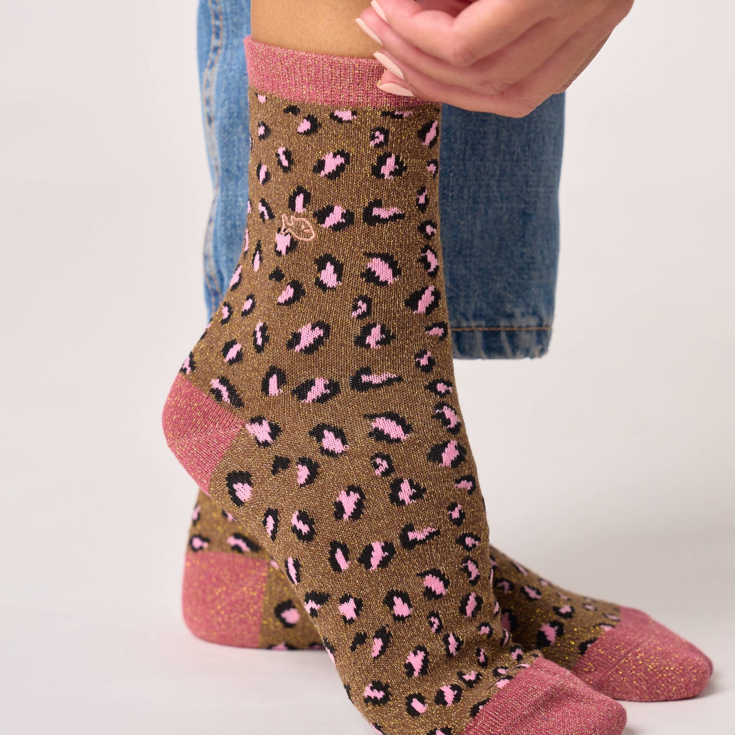 Calzini glitterati leopardati in cotone pettinato marrone e rosa