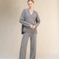 Maxi maglia oversize in misto cashmere con scollo a V e spacchi laterali