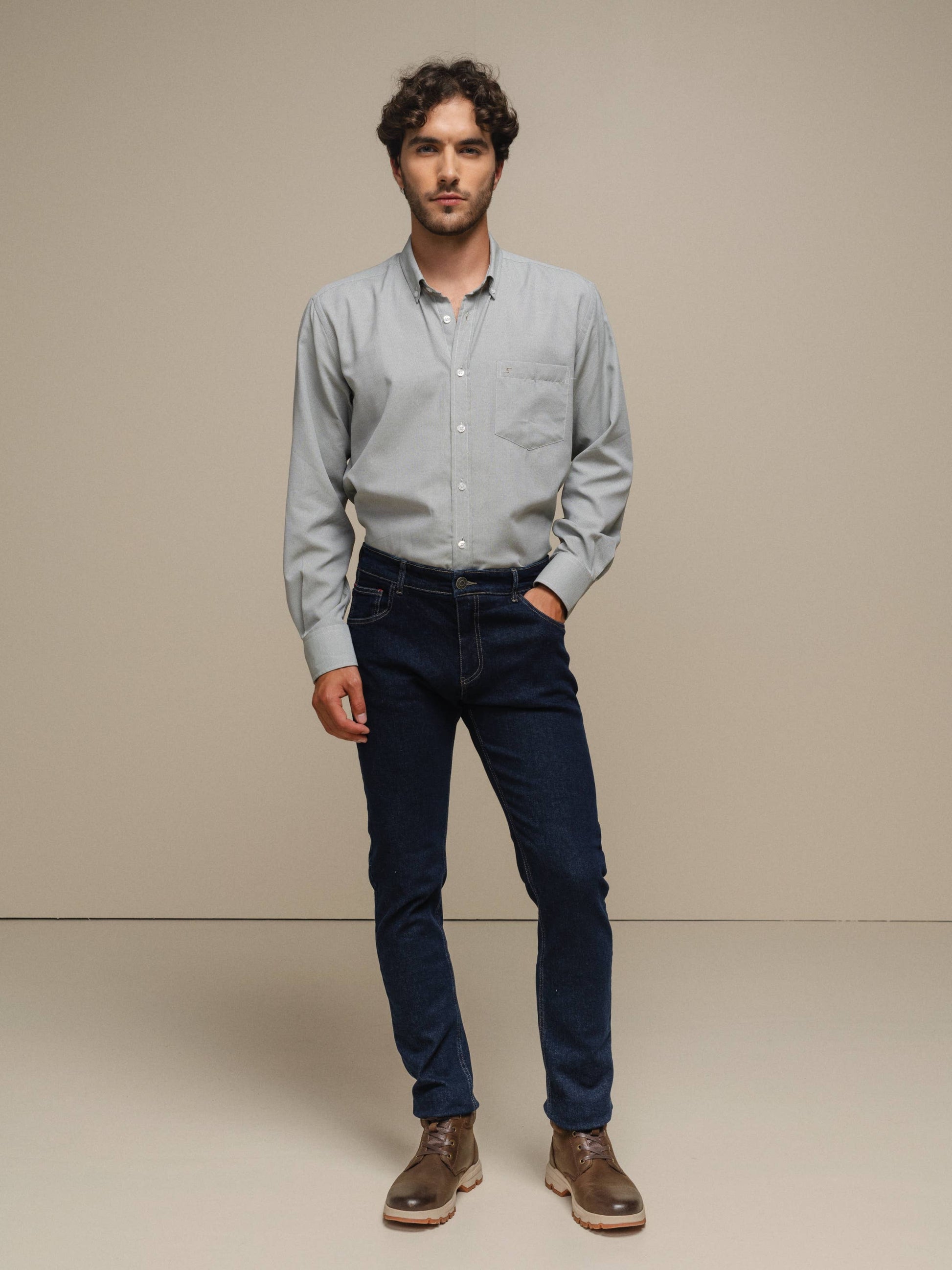 Jeans slim fit in denim blu scuro da uomo
