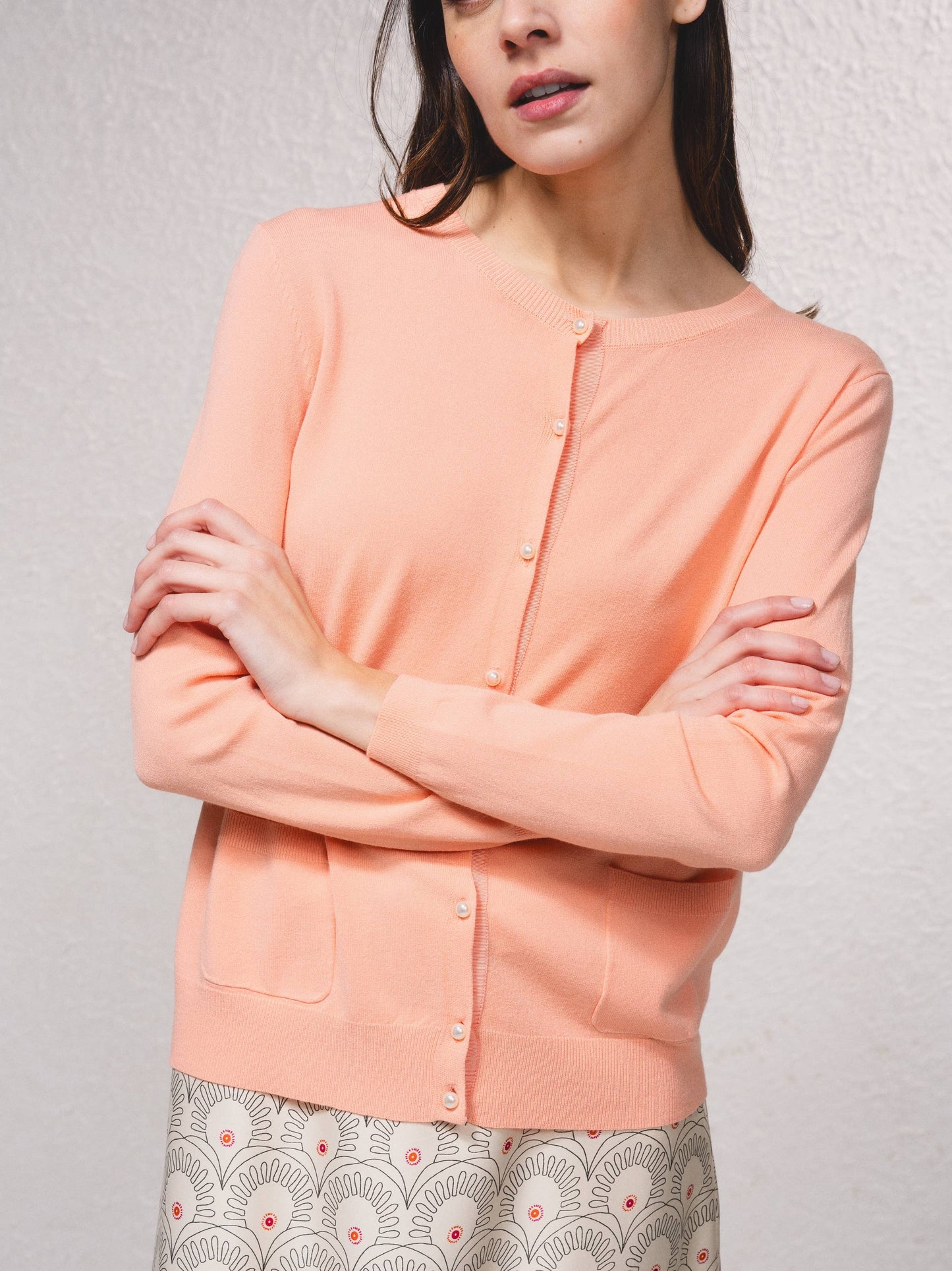 Cardigan in maglia con bottoni effetto perla