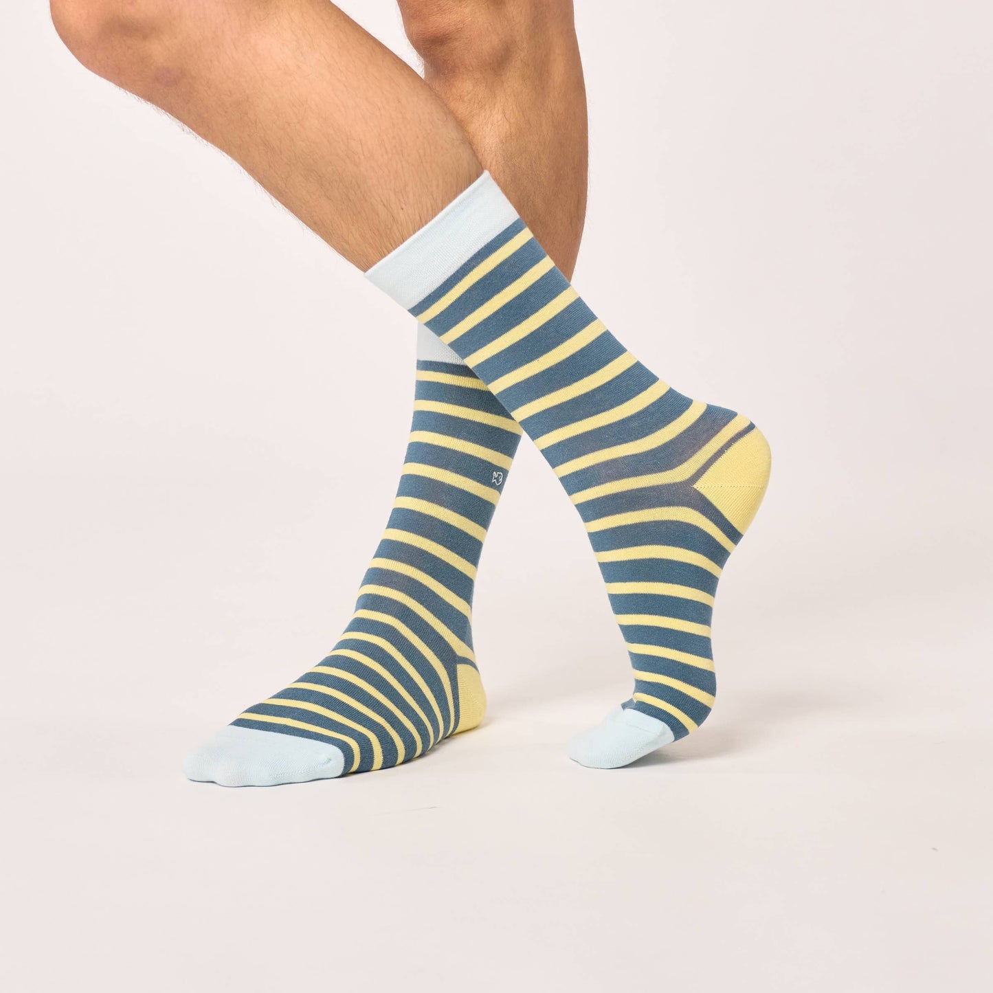 Calzini a righe larghe in cotone pettinato blu petrolio e giallo