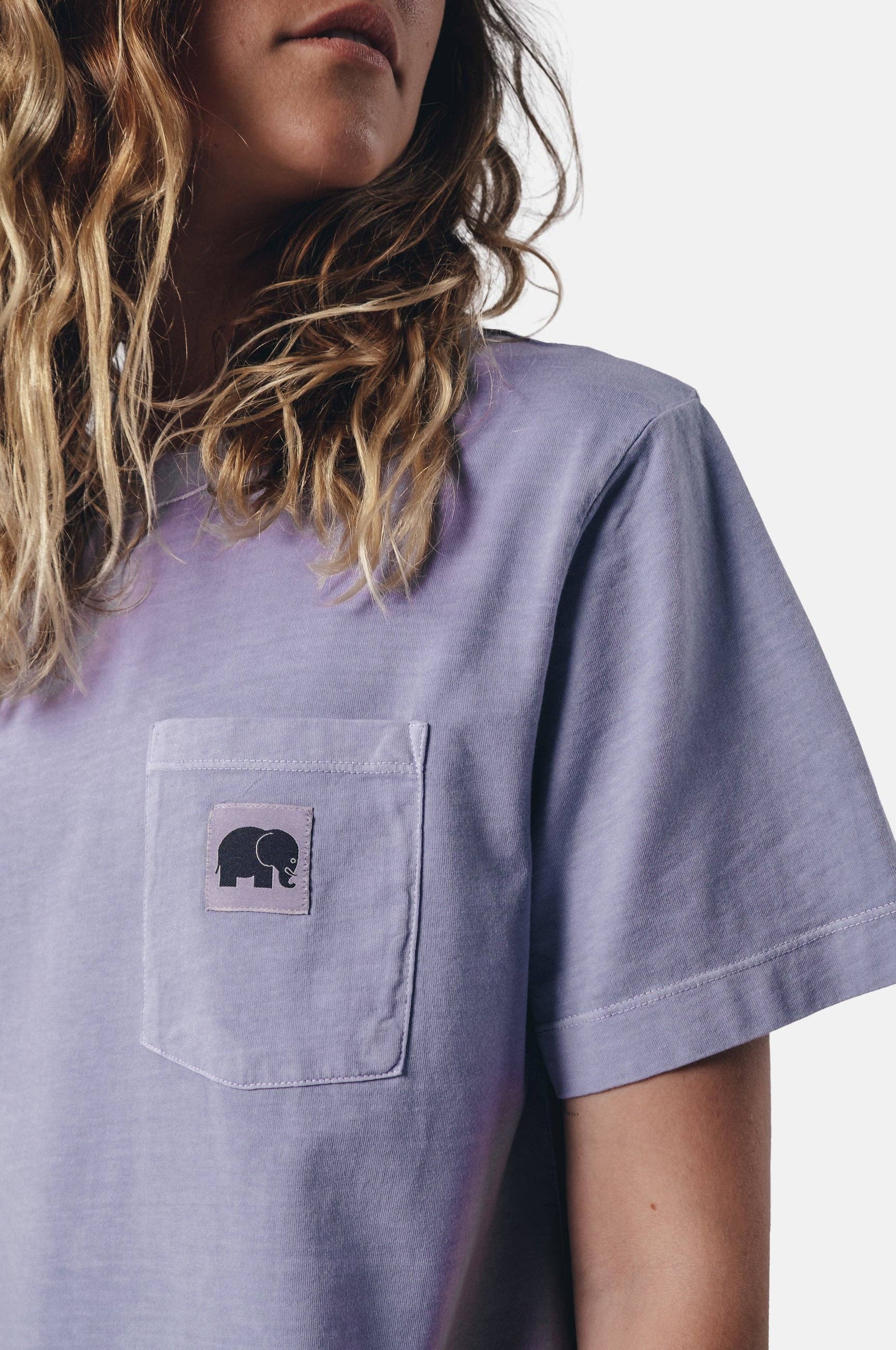 T-shirt donna lavanda tinta a pigmento Garceta