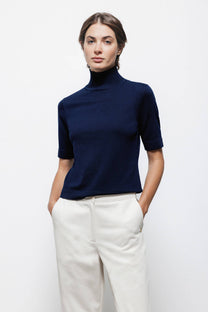 Maglione dolcevita a maglia rasata con maniche 3/4