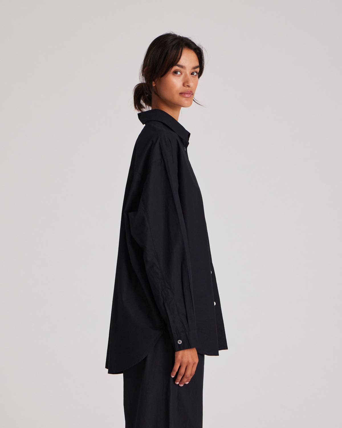 Camicia Astrid in popeline di cotone biologico nera
