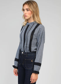 Camicia Saminay a quadri con pizzo e collo alto