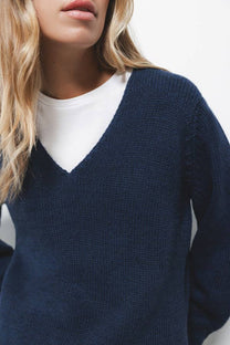 Maglione in maglia rasata con scollo a V