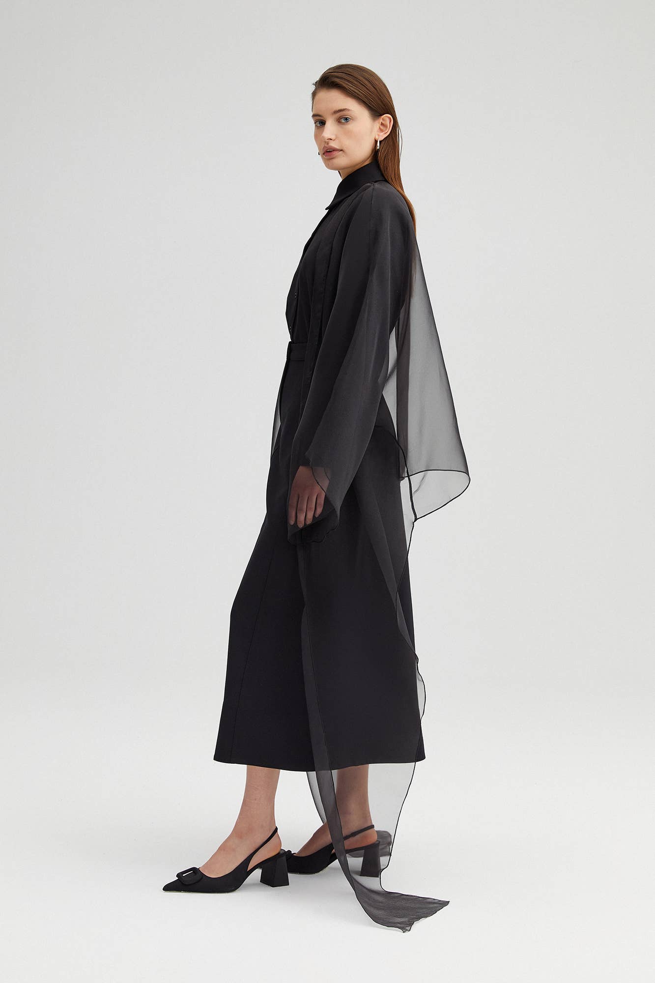 Giacca in organza nera con cintura