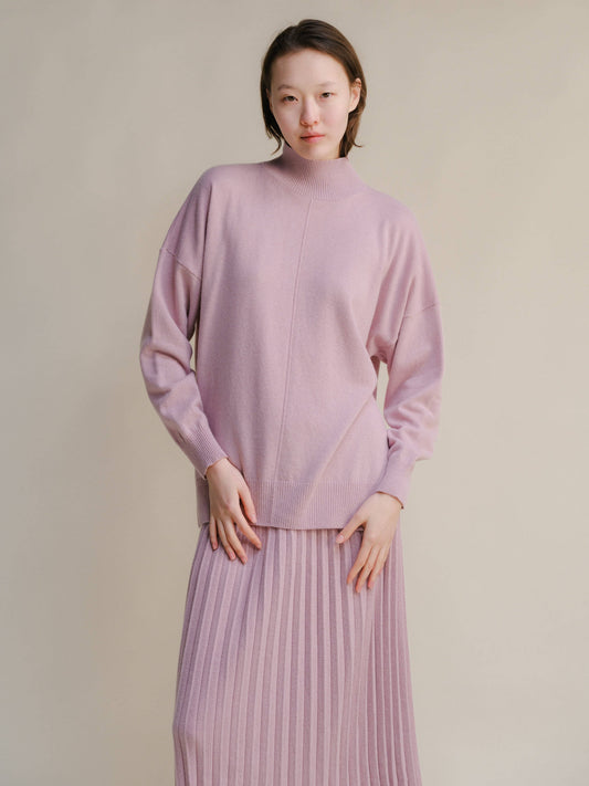 Maglione leggero dolcevita in misto cashmere con spacchi laterali