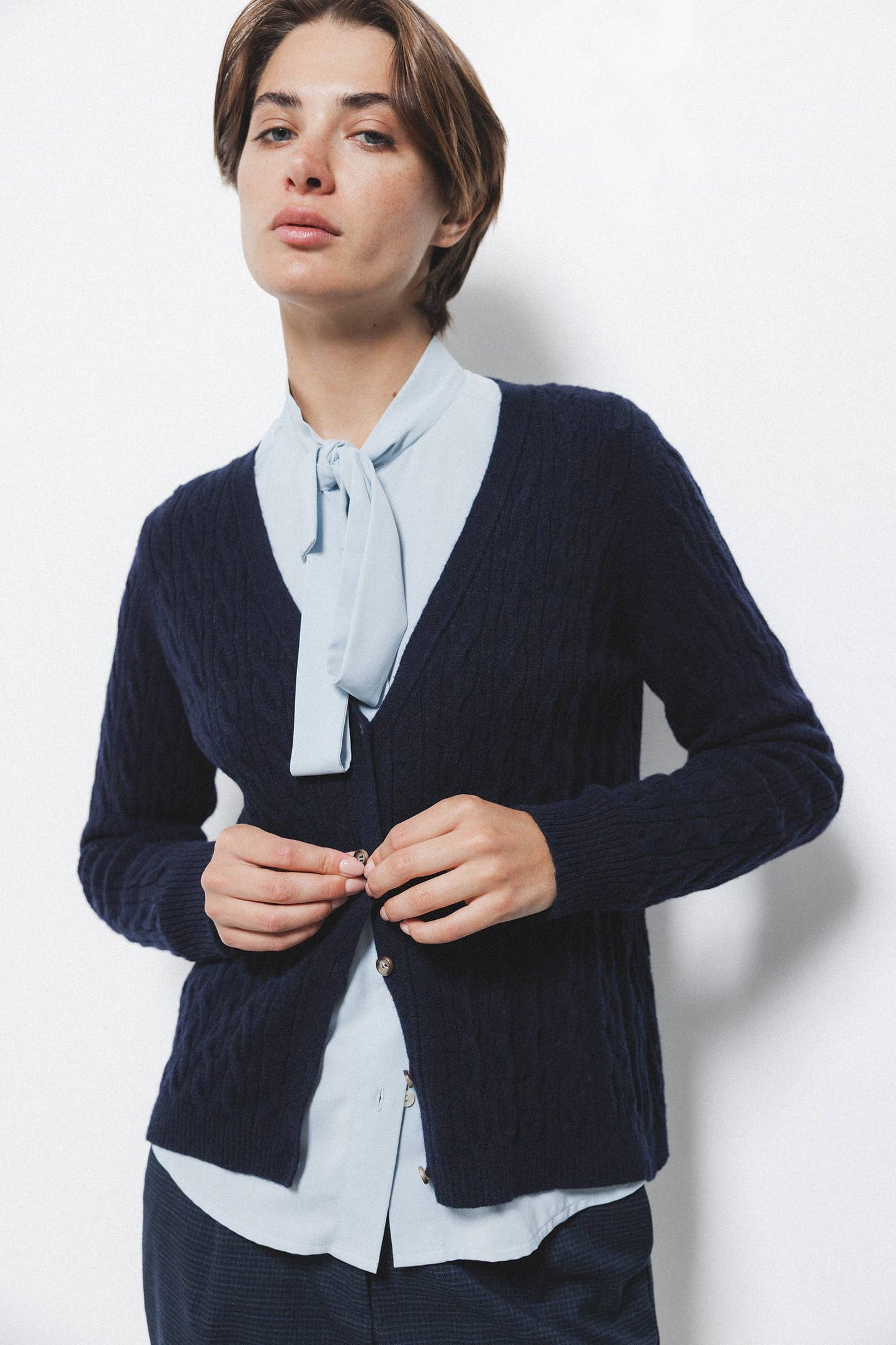 Cardigan in Maglia Strutturata con Scollo a V