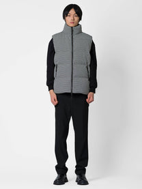 Gilet imbottito pied de poule con cappuccio staccabile