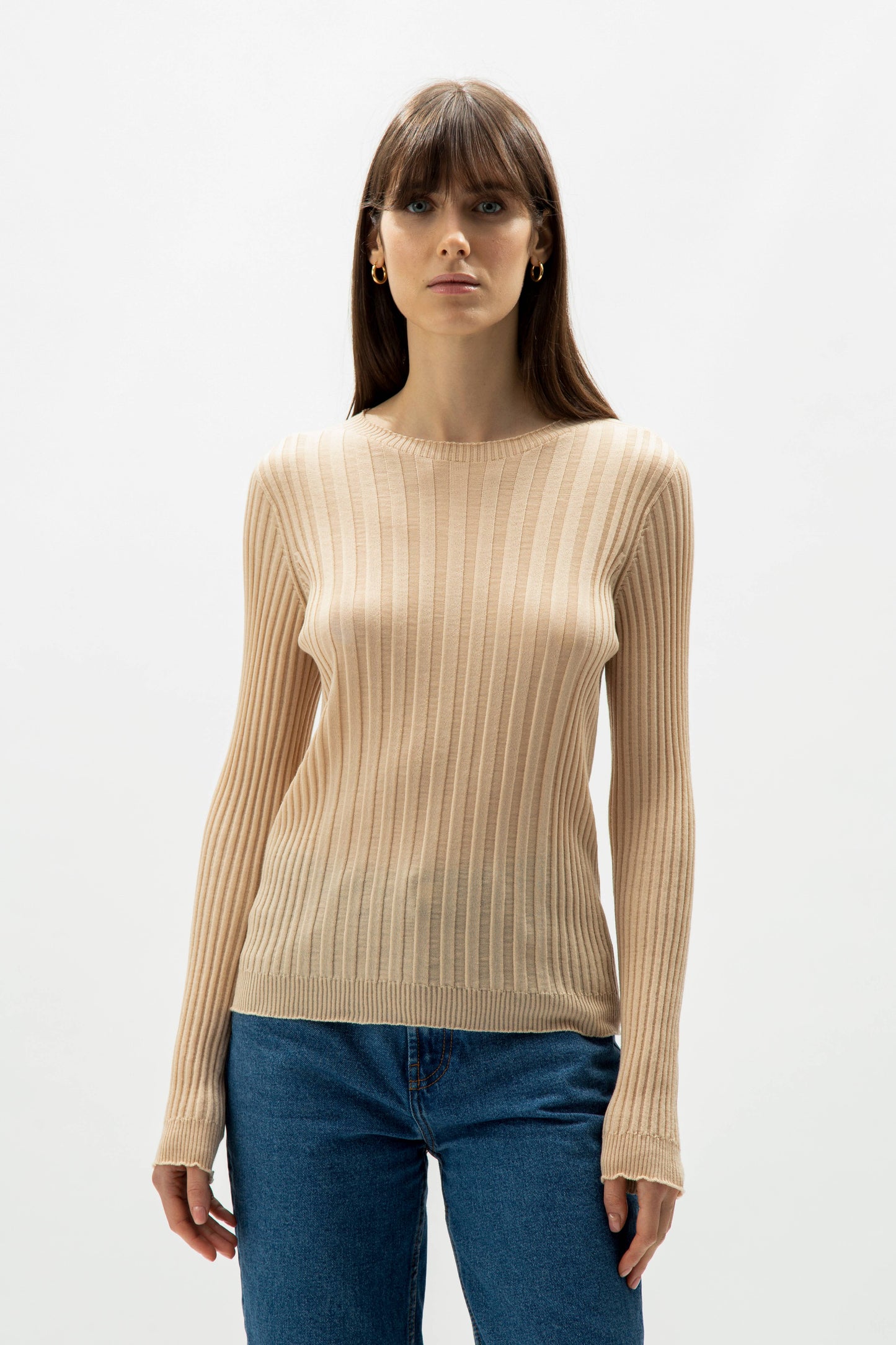 Maglione girocollo a costine in lana merino extra fine