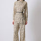 Completo coordinato animalier con camicia e pantaloni a vita alta