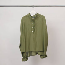 Camicia romantica con collo alto in pizzo