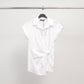 Camicia smanicata con collo sartoriale e nodo laterale