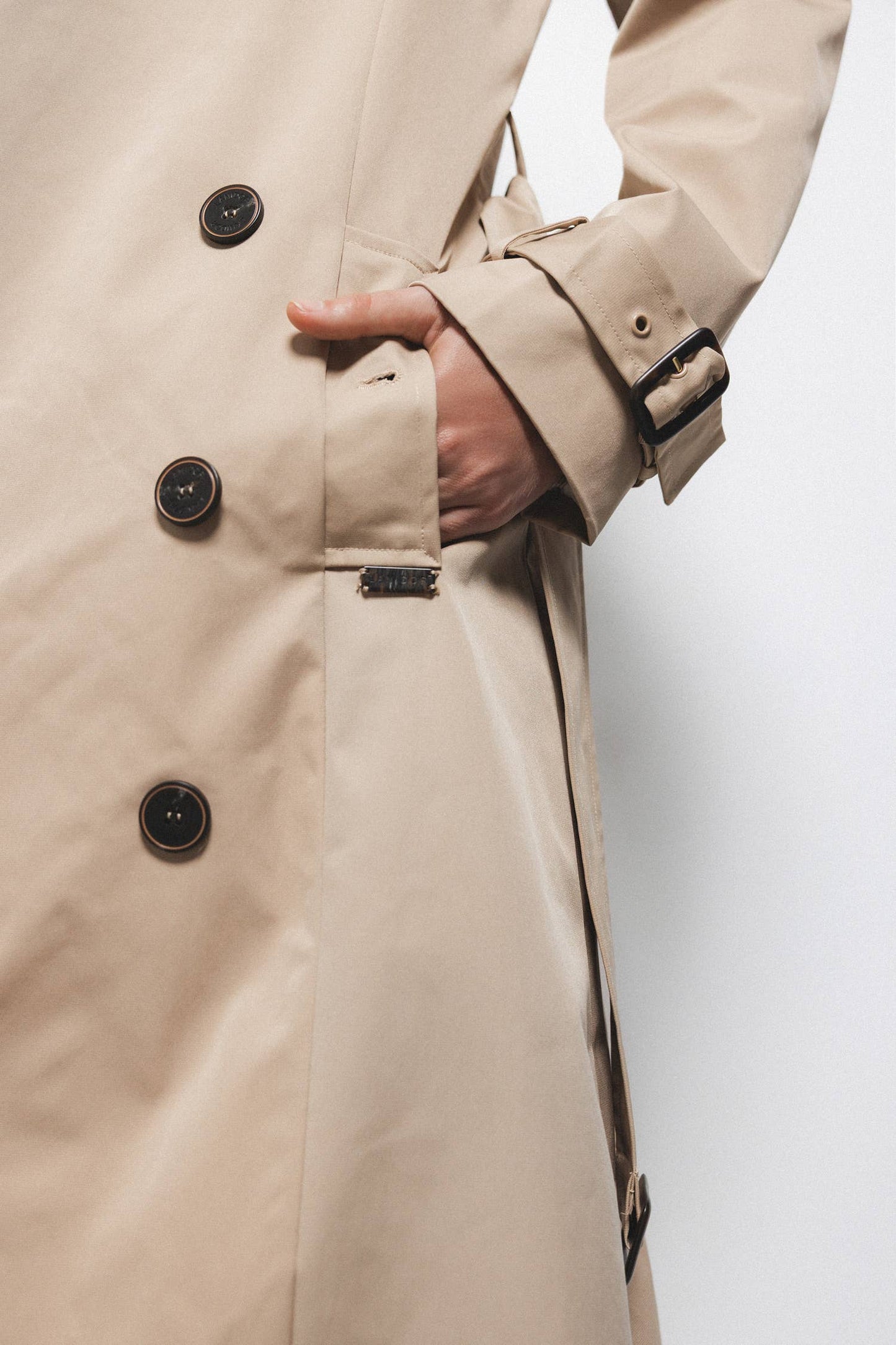 Trench classico doppiopetto con cintura