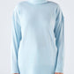 Maglione dolcevita con righe laterali