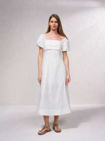 Vestito midi con scollo quadrato e gonna a trapezio