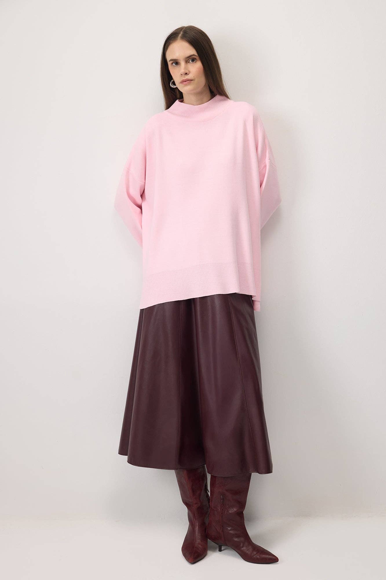 Maglione basic a collo alto in maglia rosa