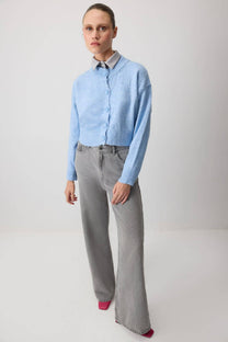 Cardigan corto in maglia con bottoni