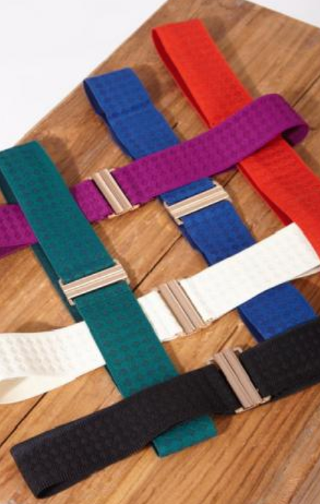 Cintura elastica colorata con fibbia