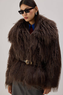 Cappotto corto in pelliccia sintetica
