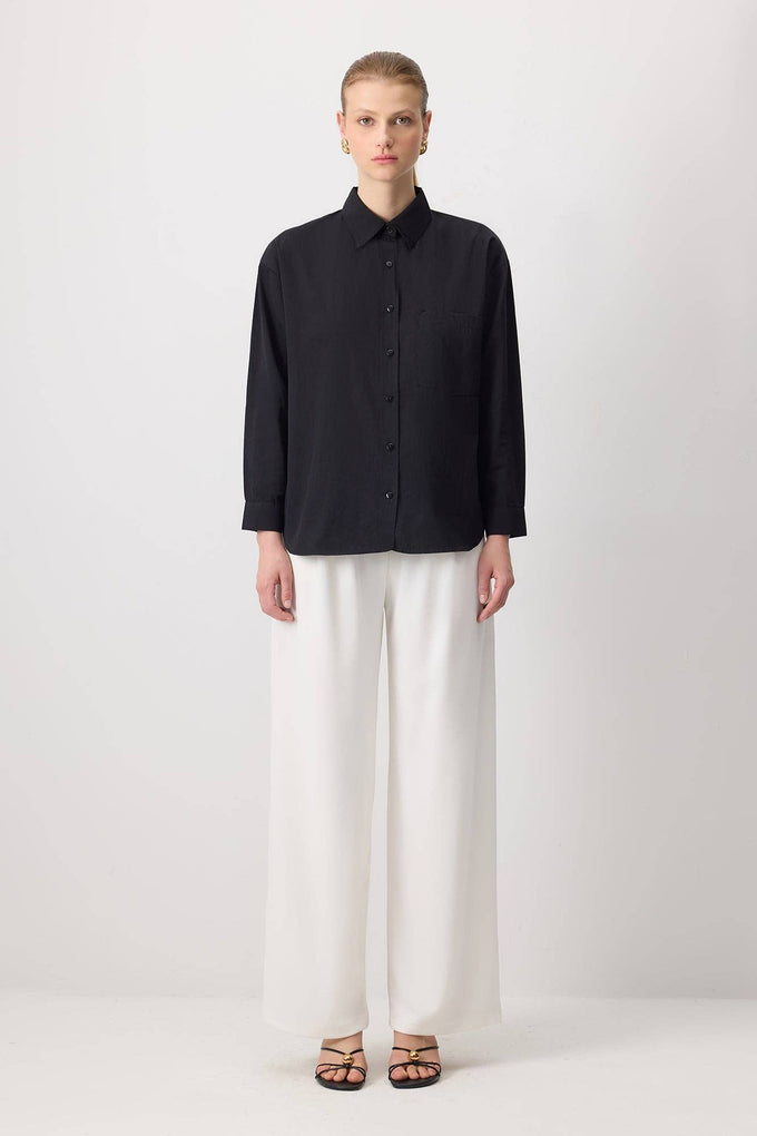 Camicia essenziale oversize in viscosa con tasca