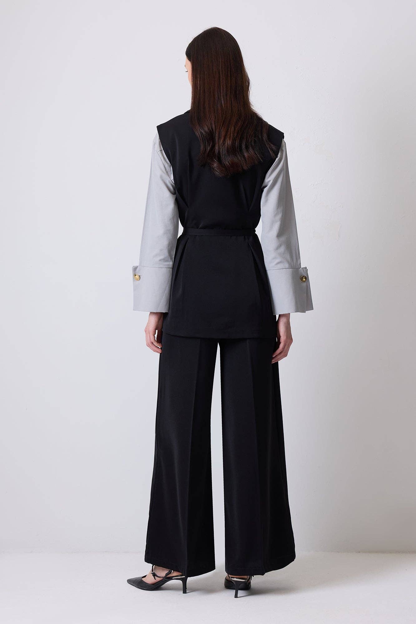 Set gilet doppiopetto con cintura e pantaloni a gamba larga