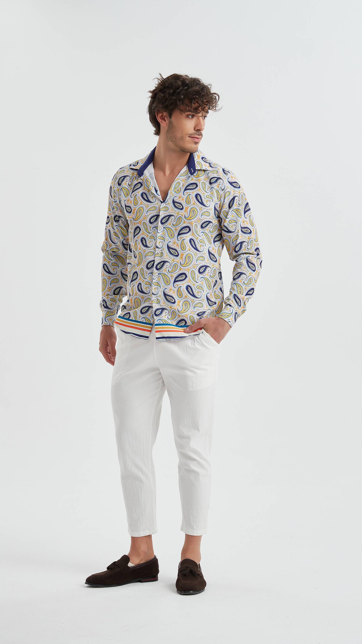 Camicia slim fit elasticizzata con stampa digitale