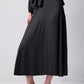 Completo raso nero con blusa peplo e nodo frontale
