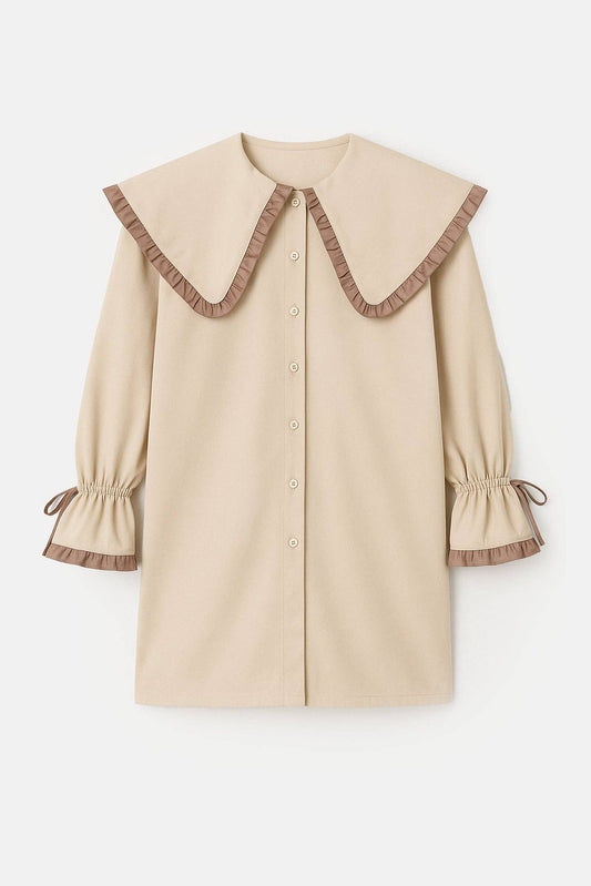 Camicia con maxi colletto a contrasto e volant