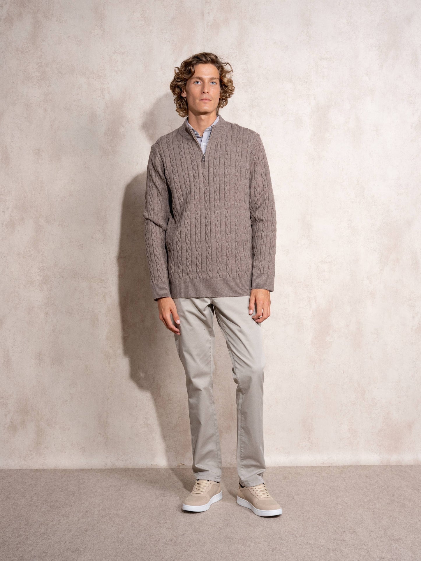 Maglione uomo a trecce con mezza zip