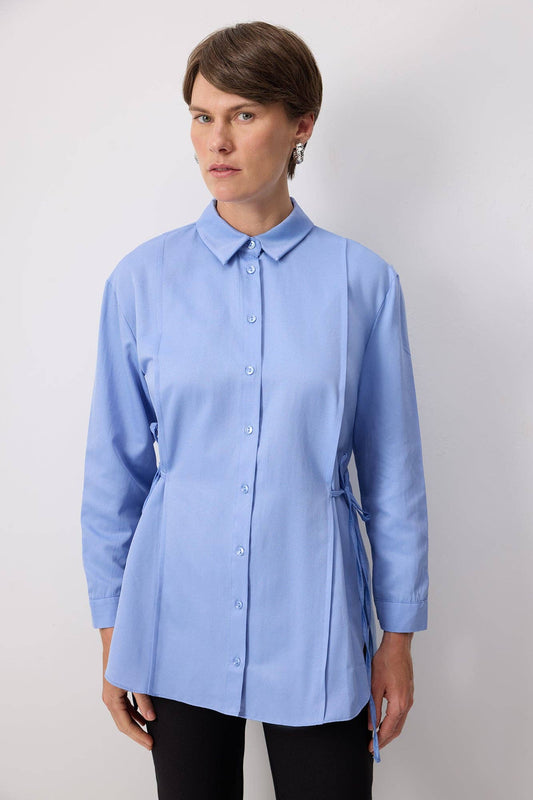 Camicia in popeline con lacci laterali