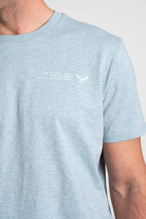 T-shirt blu in cotone biologico con stampa minimal