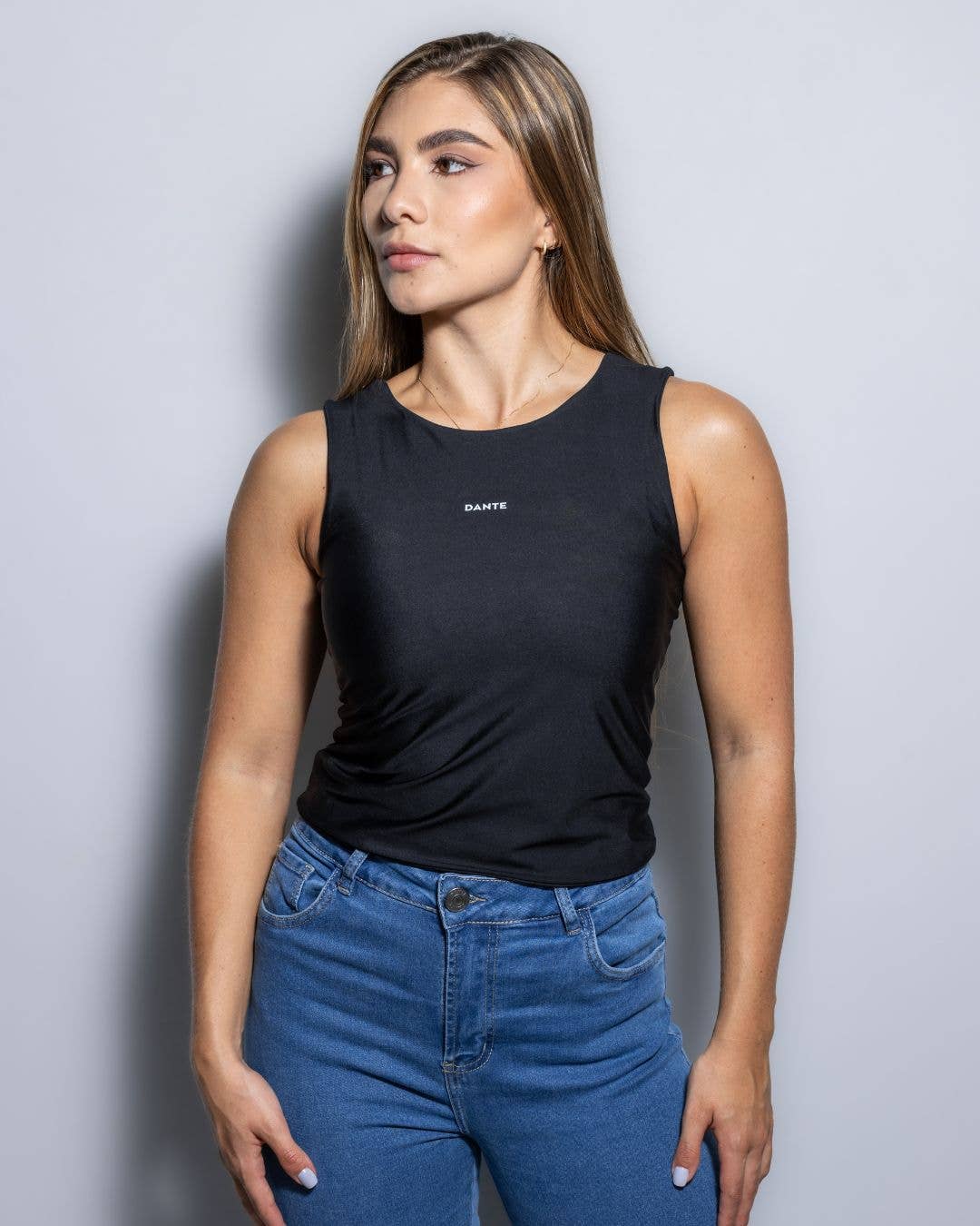 Top nero antimacchia in lycra