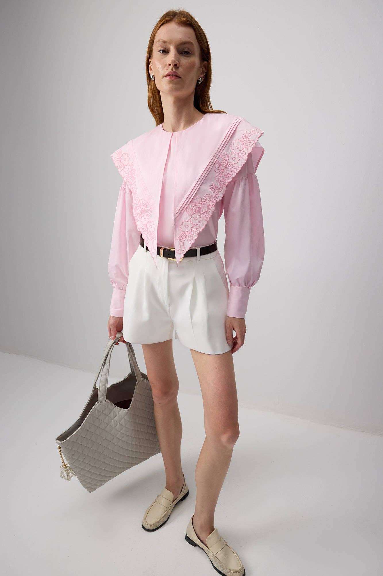 Tunica rosa con maxi colletto ricamato