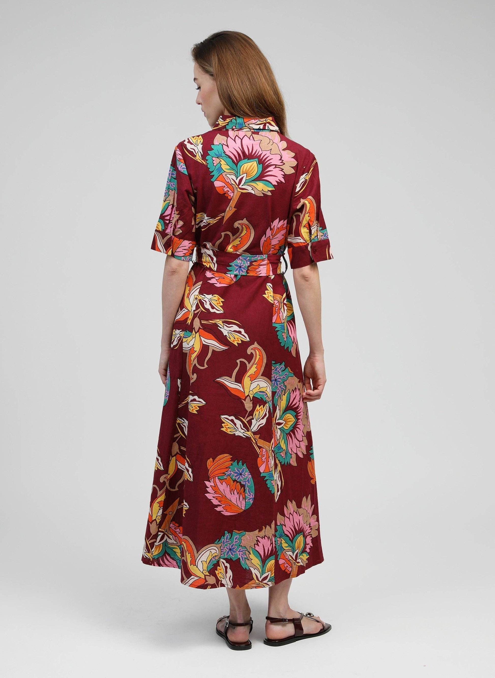 Abito midi in voile di cotone floreale con cintura