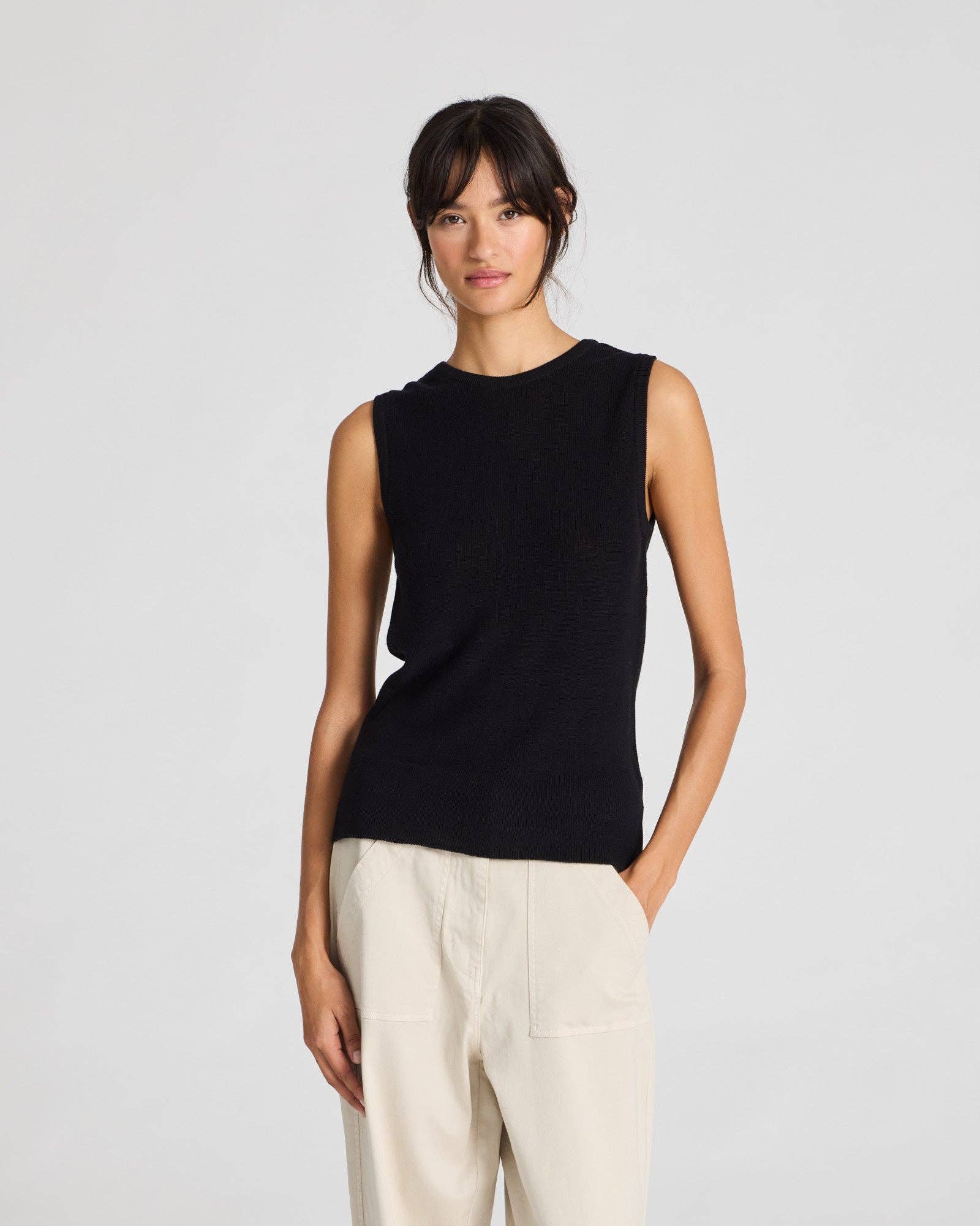 Top a maglia Sofie in cotone biologico nero