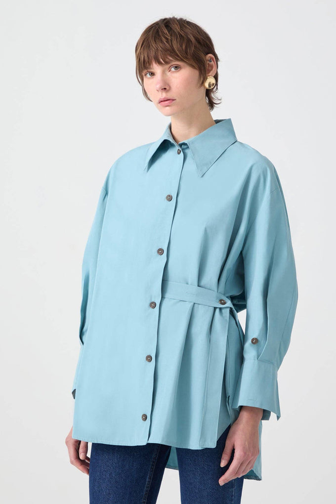 Camicia asimmetrica con cintura in misto cotone
