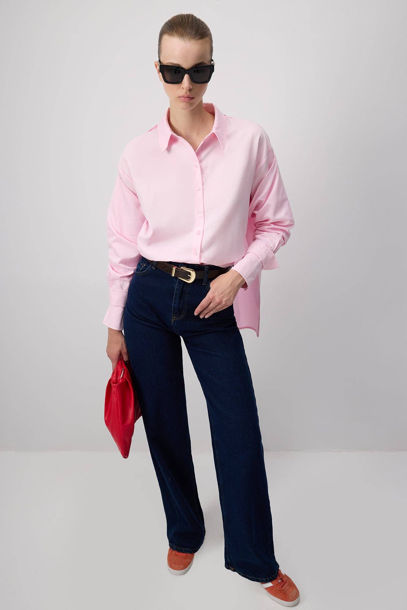 Camicia oversize con cravatta funzionale in misto cotone