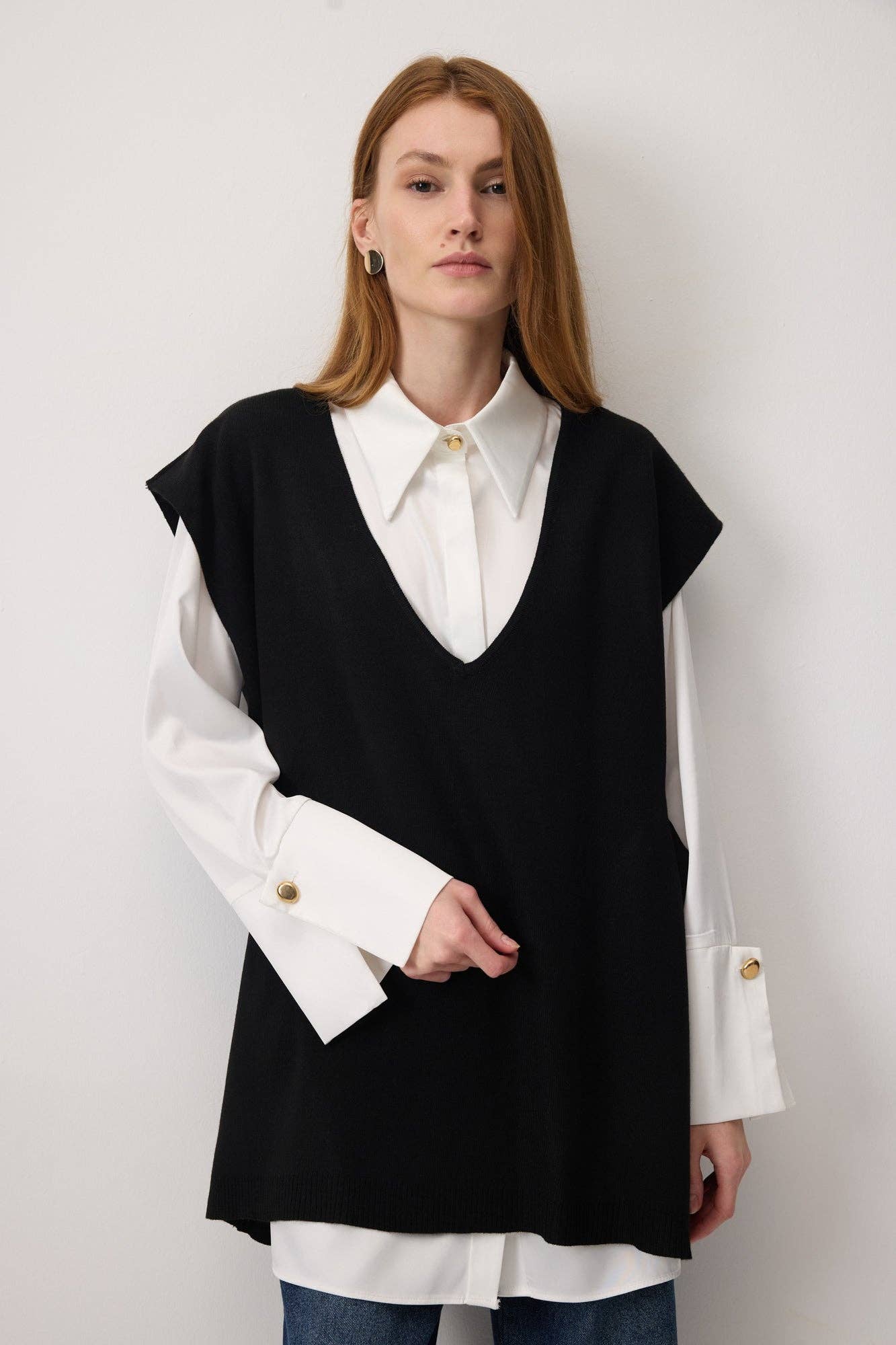 Gilet in maglia lungo con scollo a V e lacci laterali