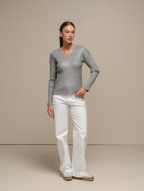 Maglione donna laminato a costine con scollo a V