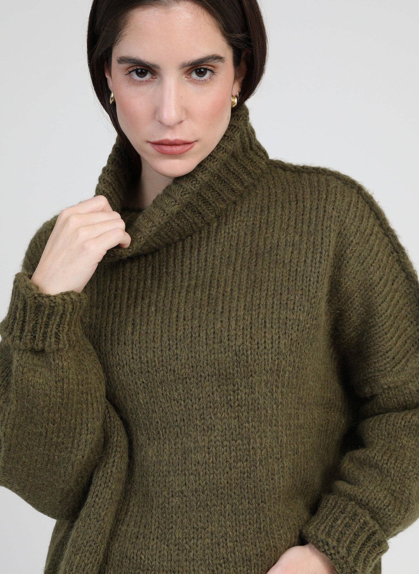 Maglione dolcevita oversize verde militare