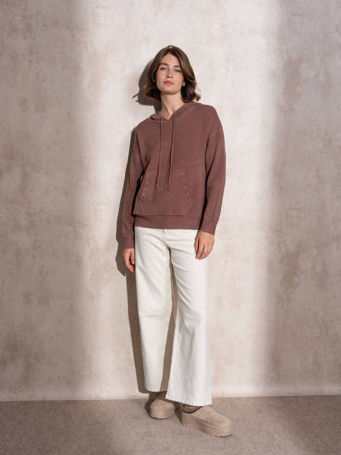 Felpa con cappuccio in maglia traforata da donna