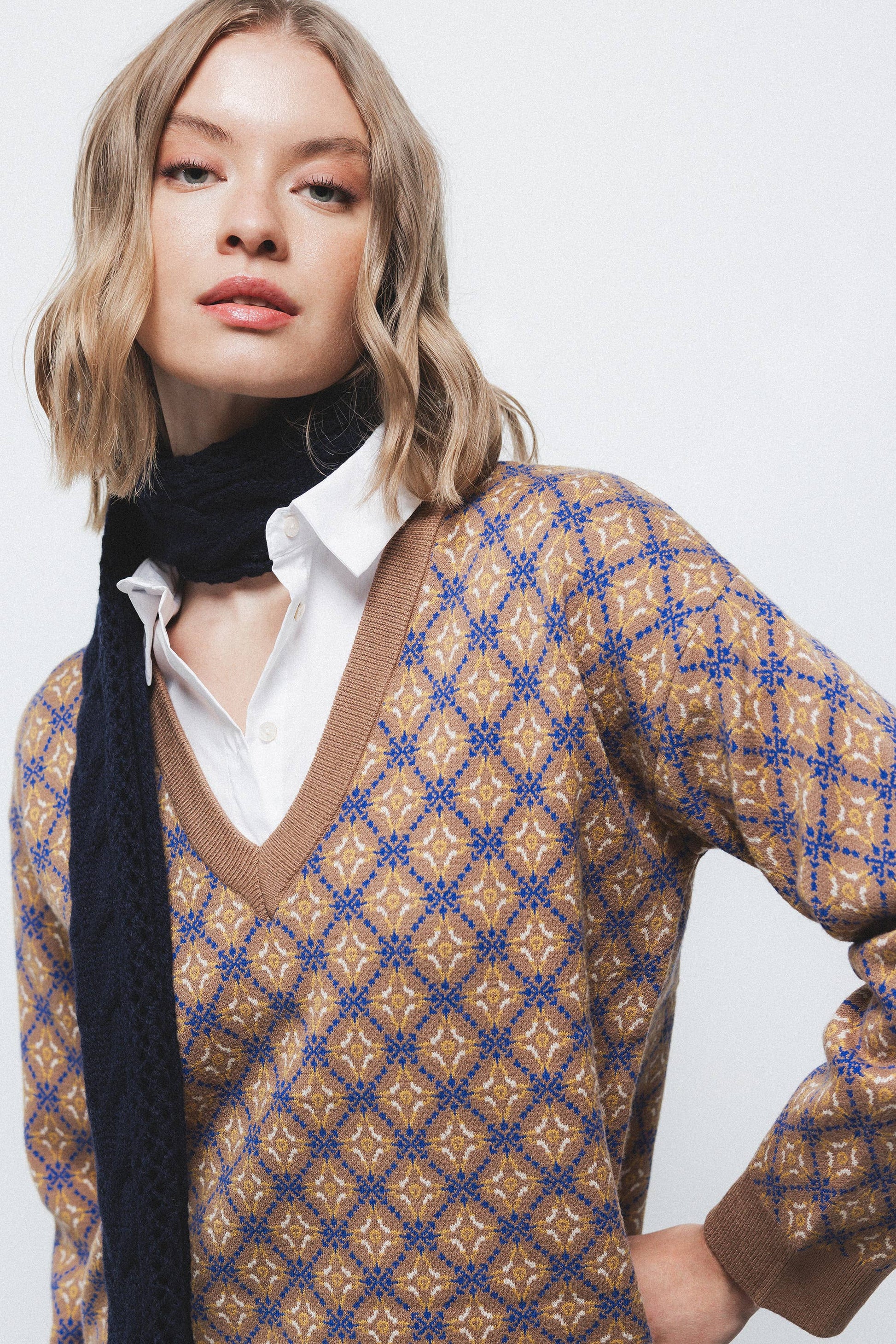 Maglione jacquard con motivo geometrico