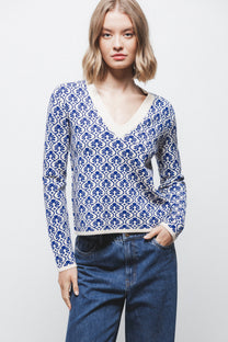 Maglione jacquard con motivo geometrico e scollo a V